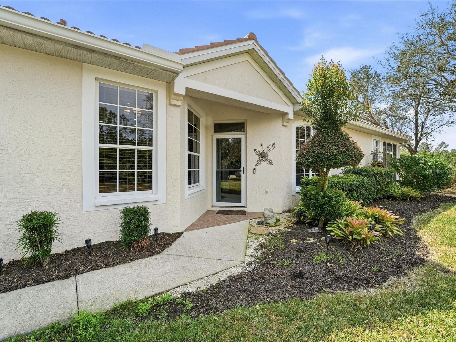 Image 5 of 38 For 4693 Whispering Oaks Drive