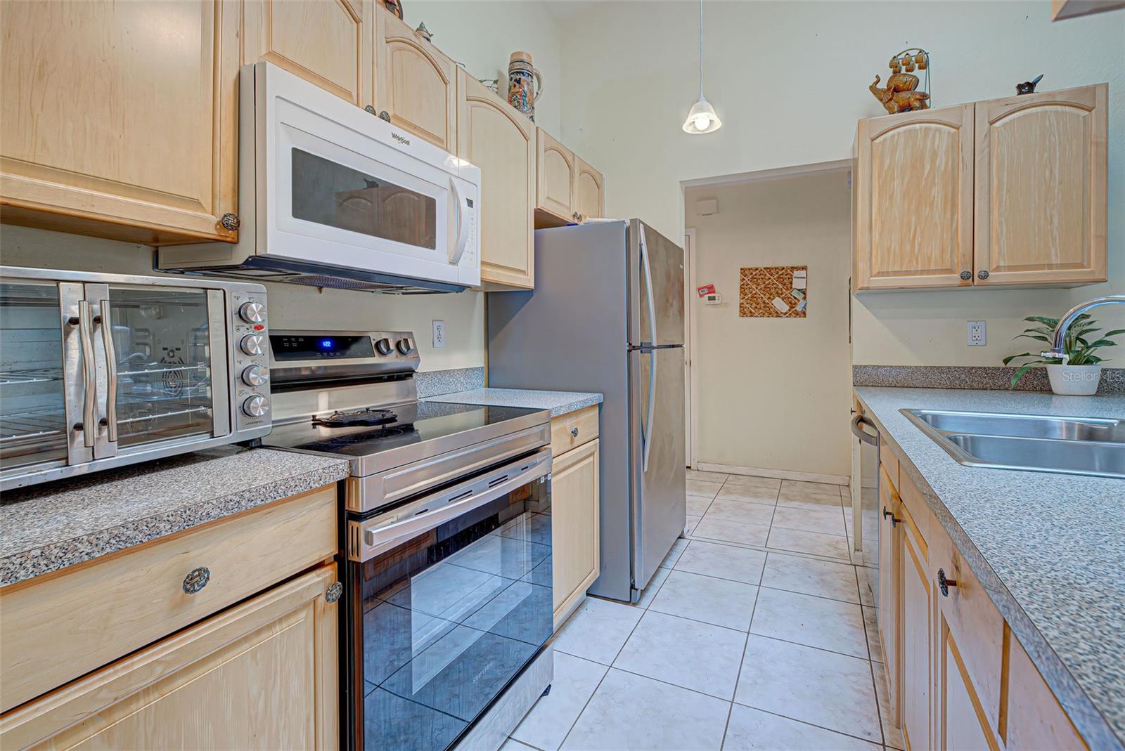 Image 19 of 43 For 26325 Copiapo Circle