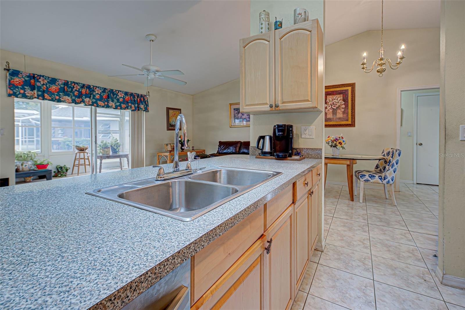 Image 20 of 43 For 26325 Copiapo Circle