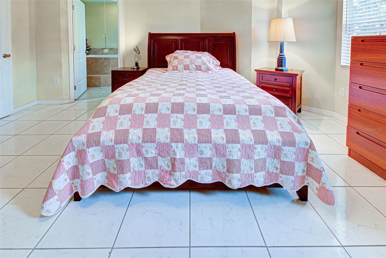 Image 23 of 43 For 26325 Copiapo Circle