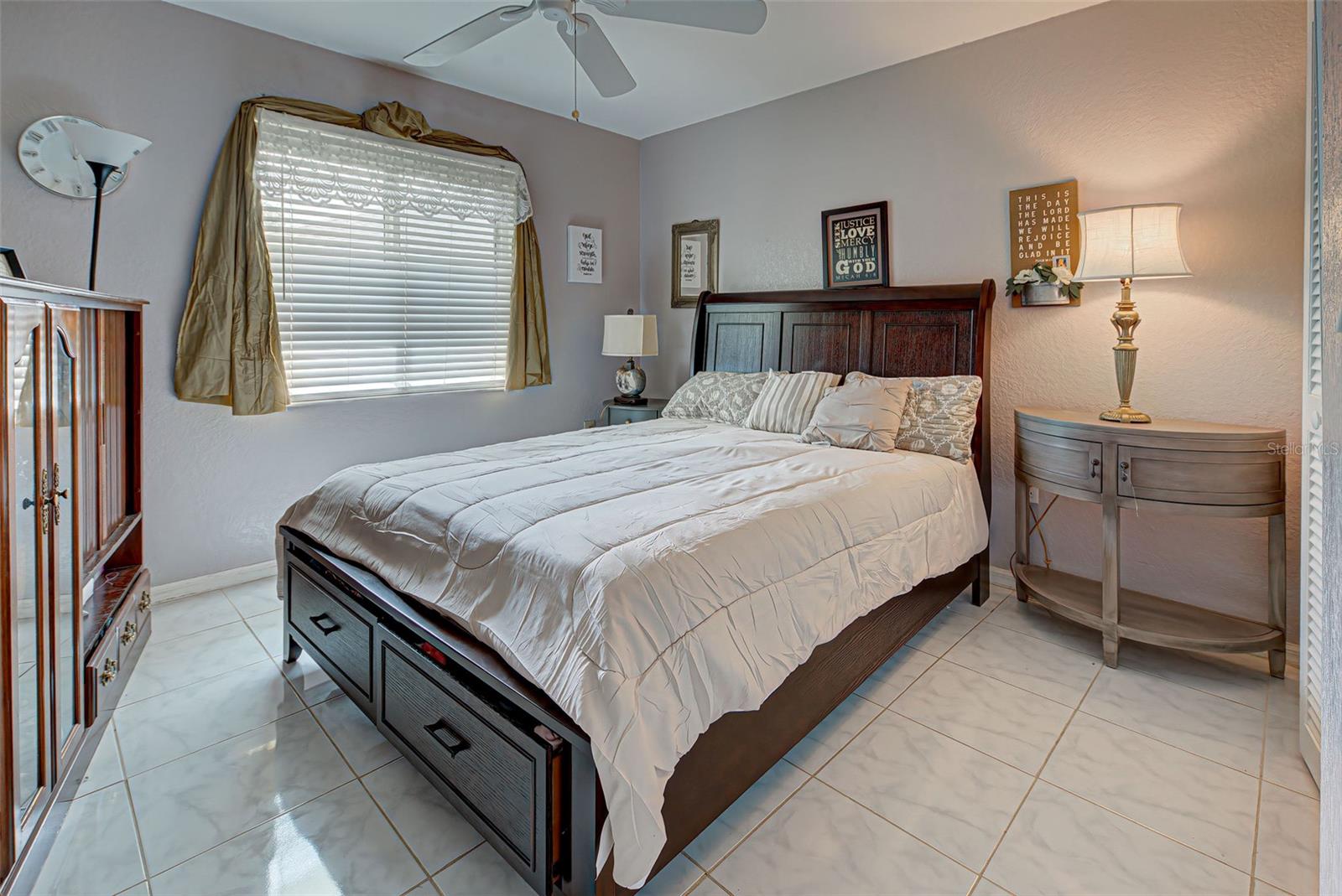 Image 29 of 43 For 26325 Copiapo Circle