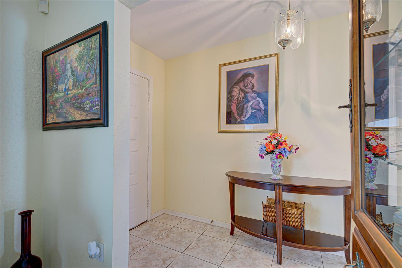 Image 5 of 43 For 26325 Copiapo Circle