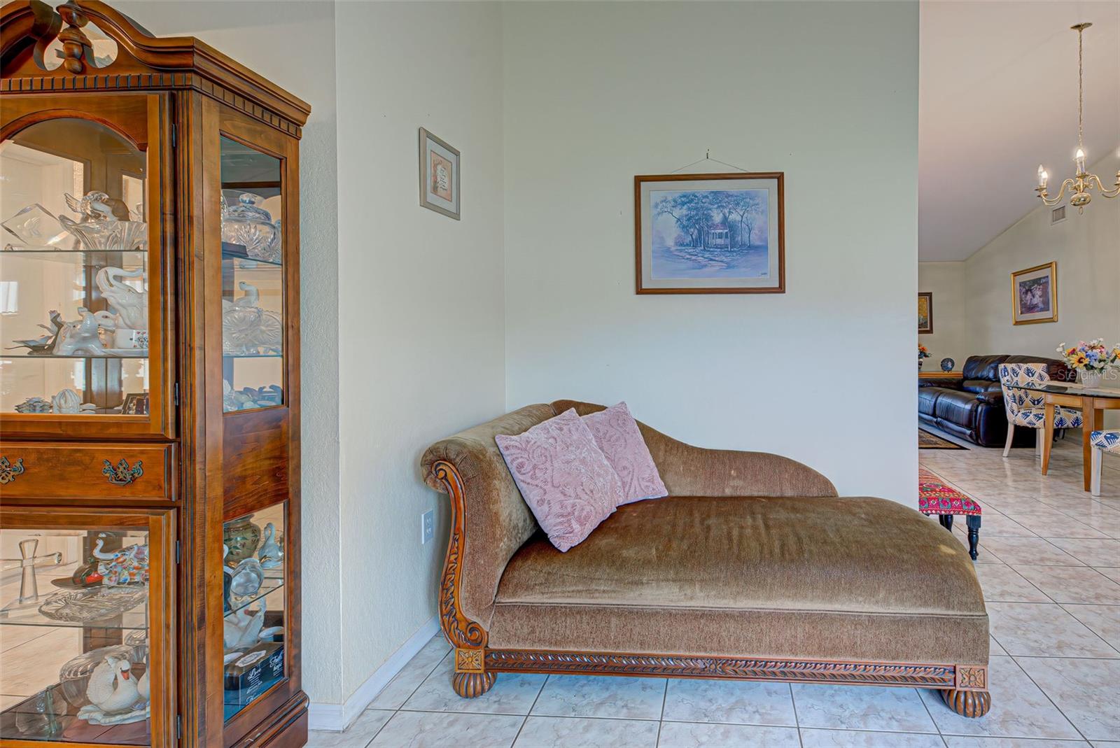 Image 7 of 43 For 26325 Copiapo Circle