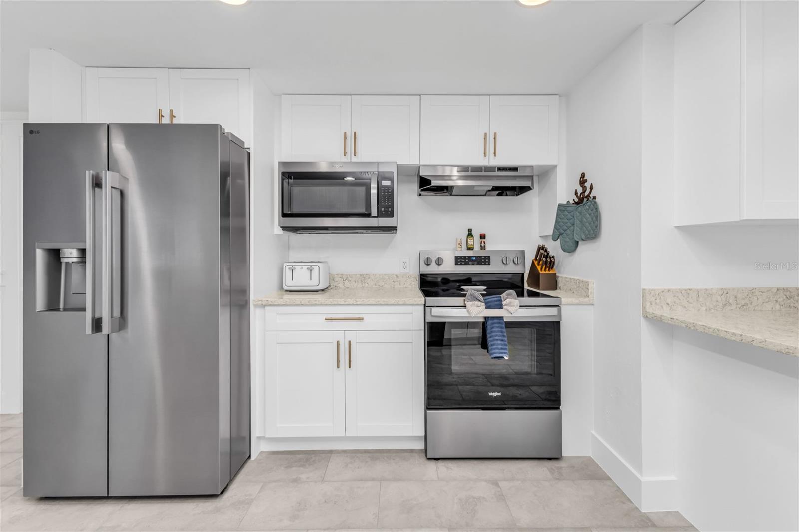 Image 11 of 73 For 2300 Harbour Drive