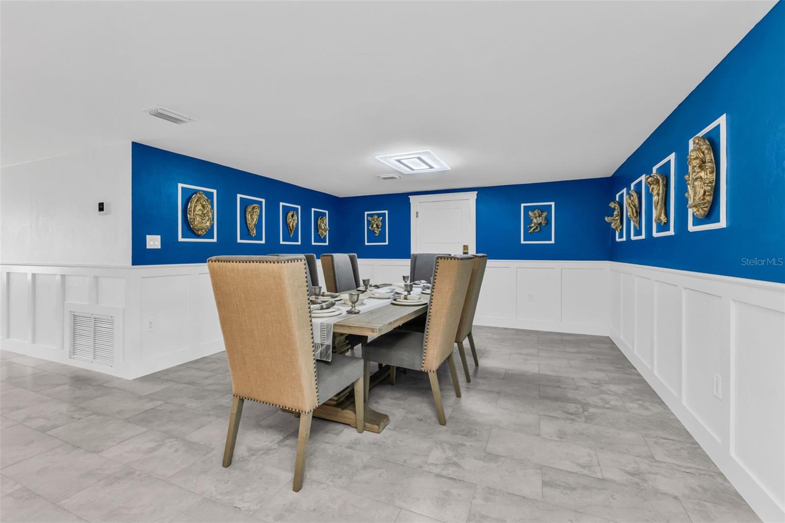 Image 16 of 73 For 2300 Harbour Drive