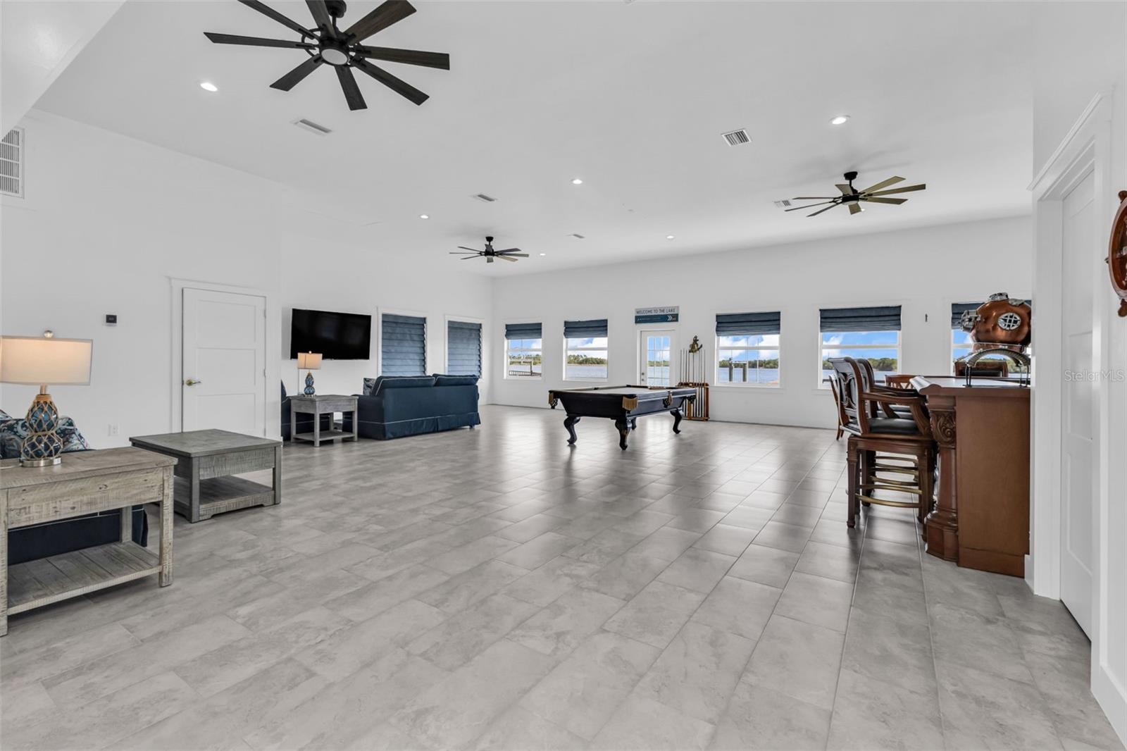 Image 29 of 73 For 2300 Harbour Drive