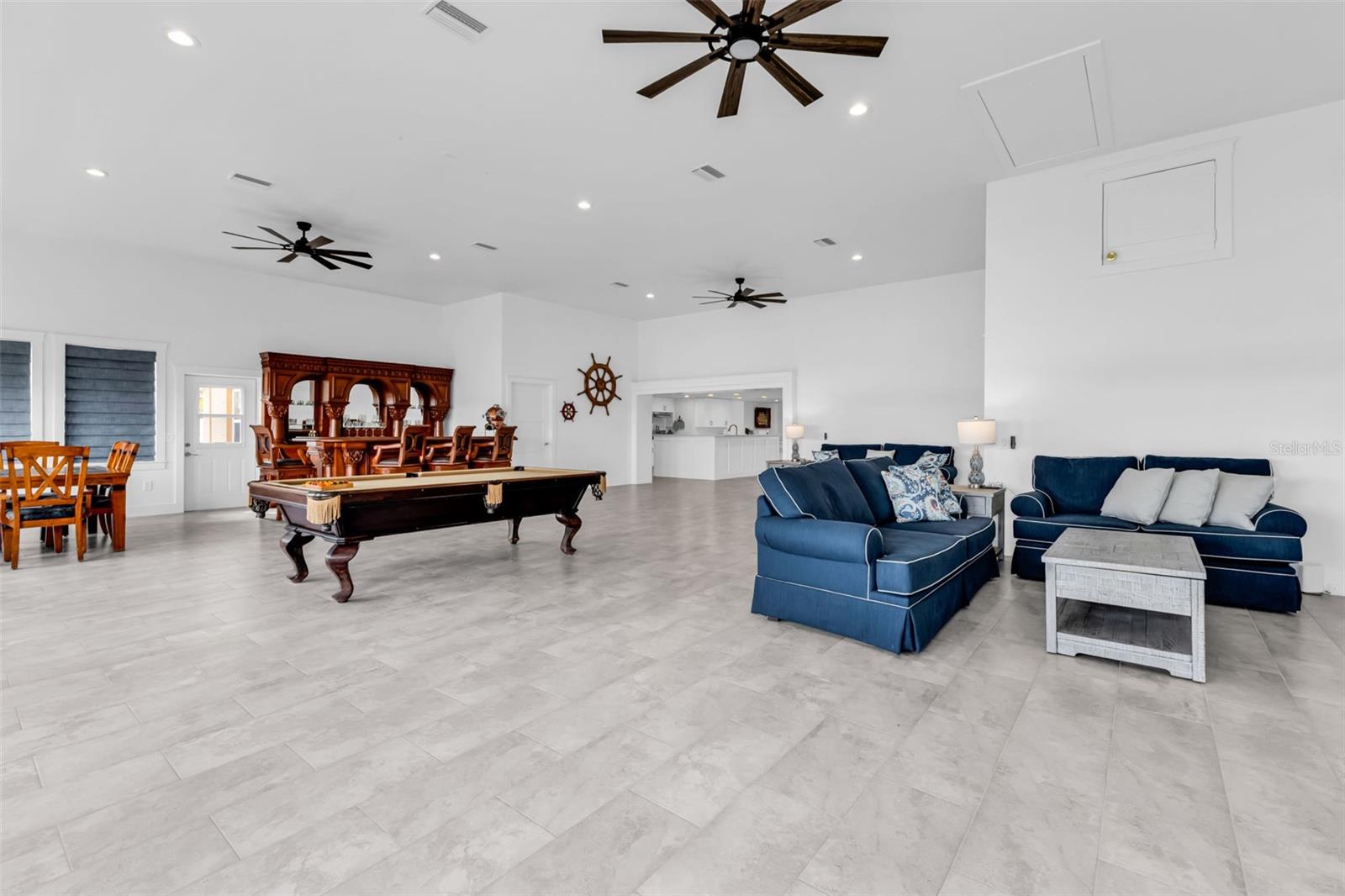 Image 34 of 73 For 2300 Harbour Drive