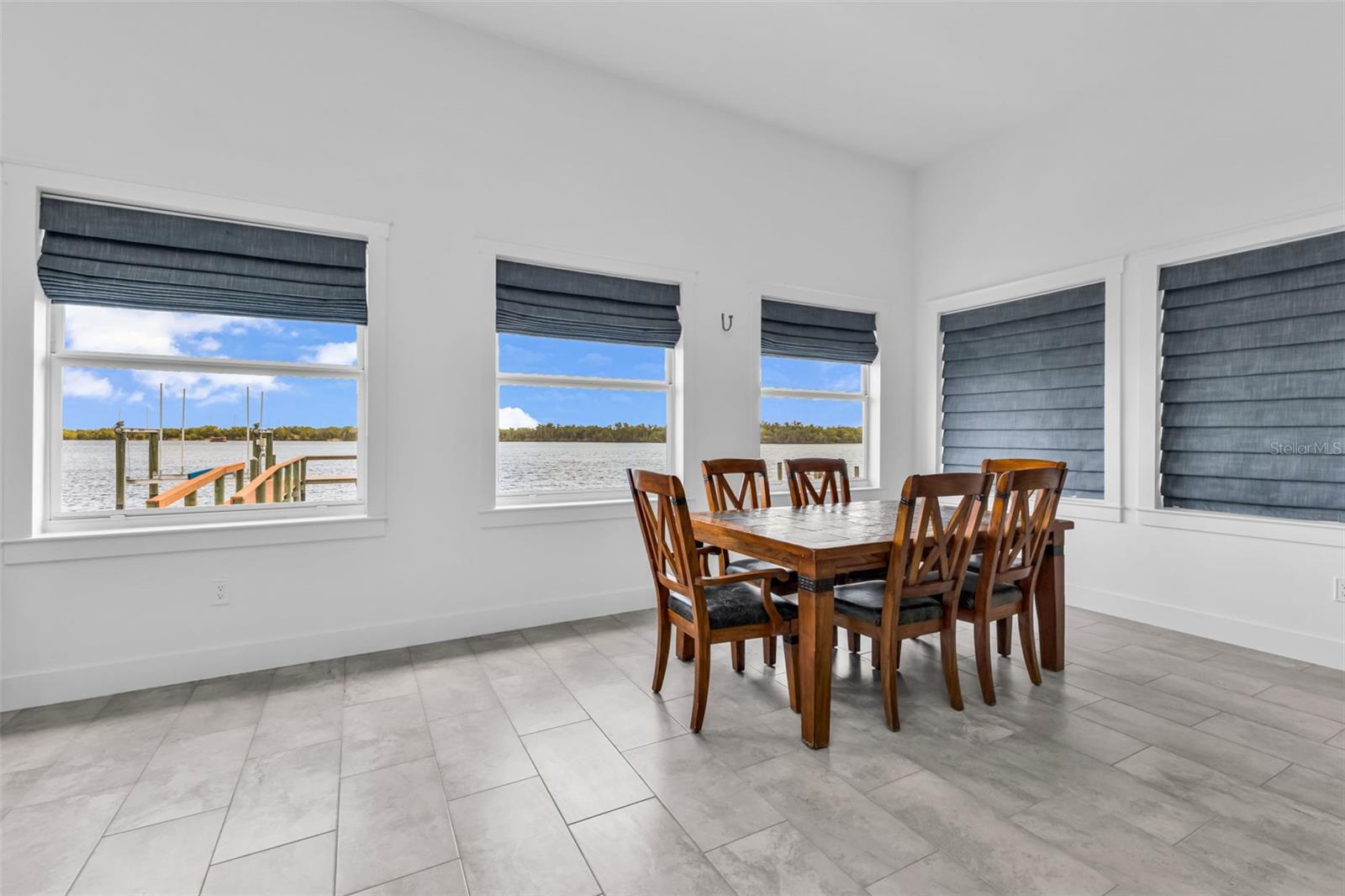 Image 36 of 73 For 2300 Harbour Drive