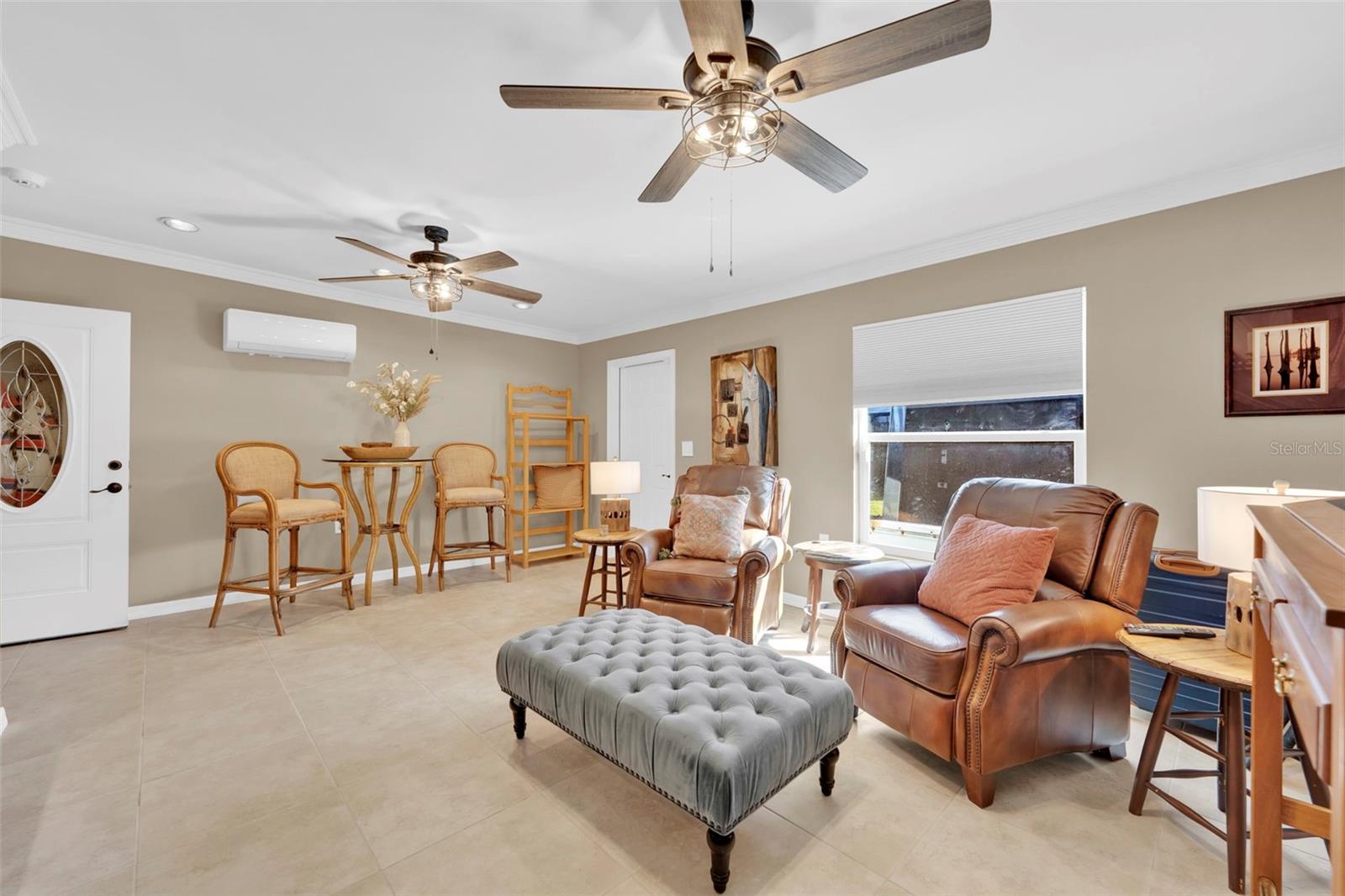 Image 33 of 52 For 14526 Riverside Drive