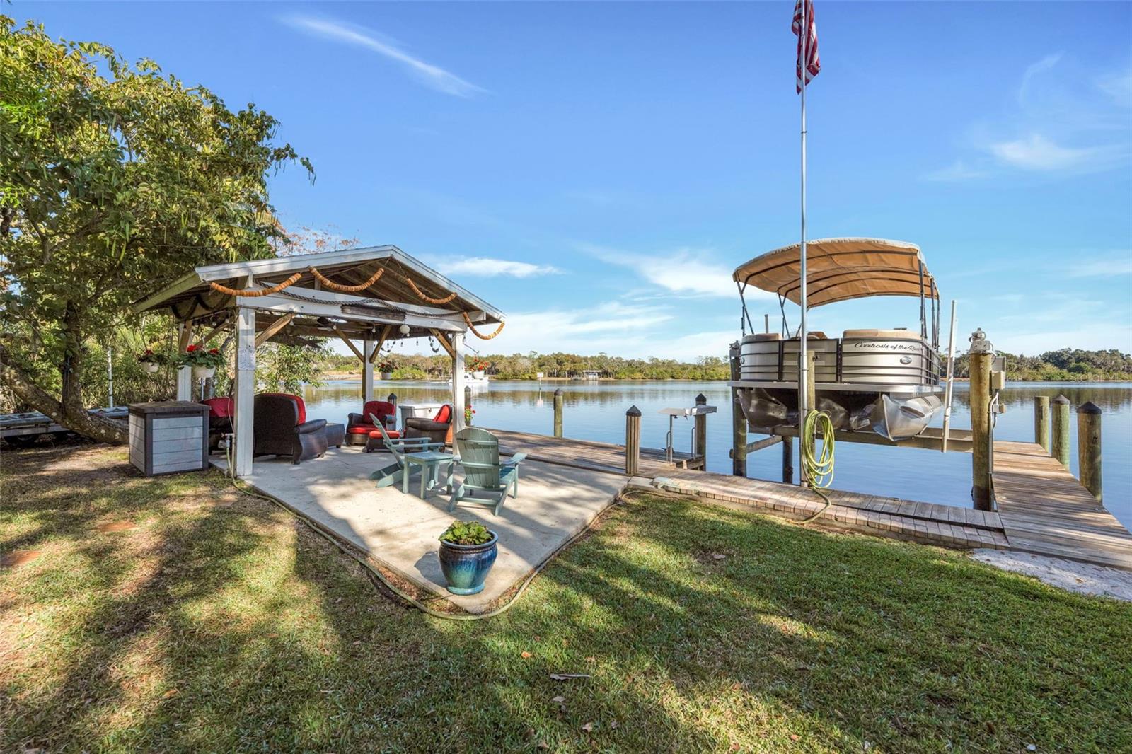 Image 47 of 52 For 14526 Riverside Drive