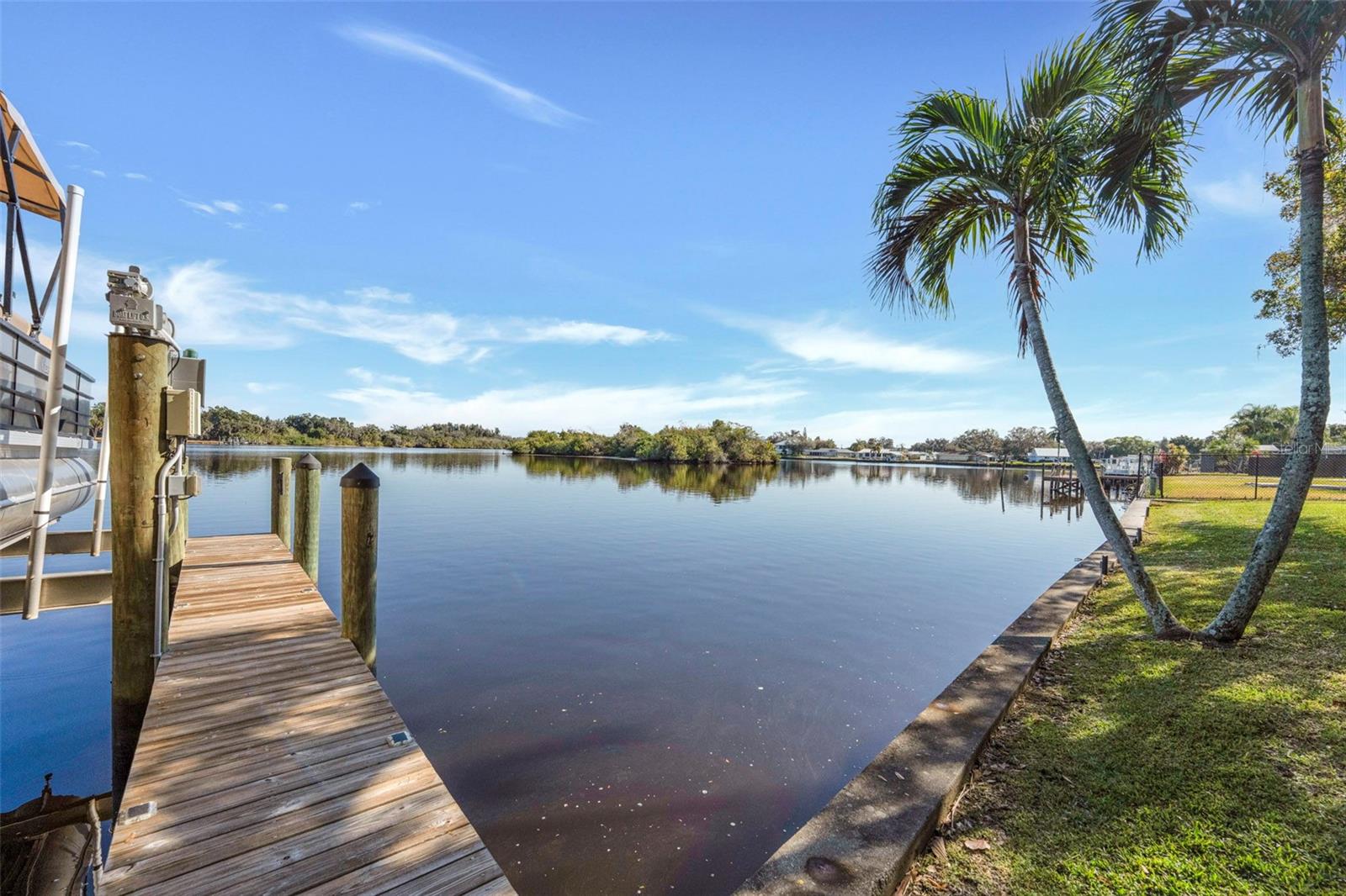 Image 49 of 52 For 14526 Riverside Drive