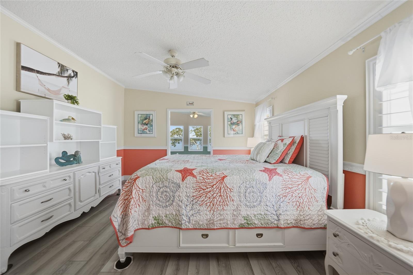 Image 18 of 45 For 4300 Riverside Drive 112