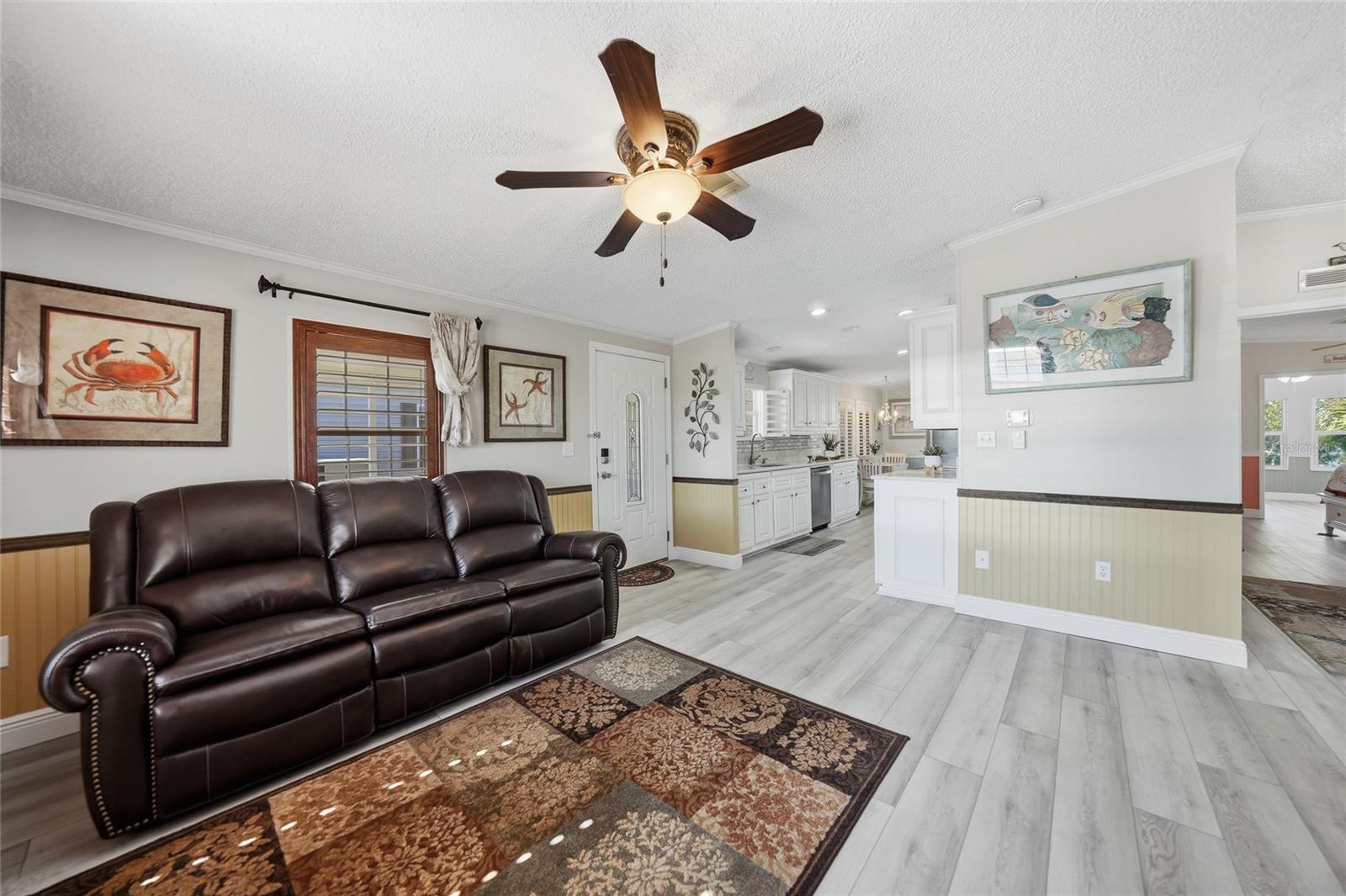 Image 26 of 45 For 4300 Riverside Drive 112