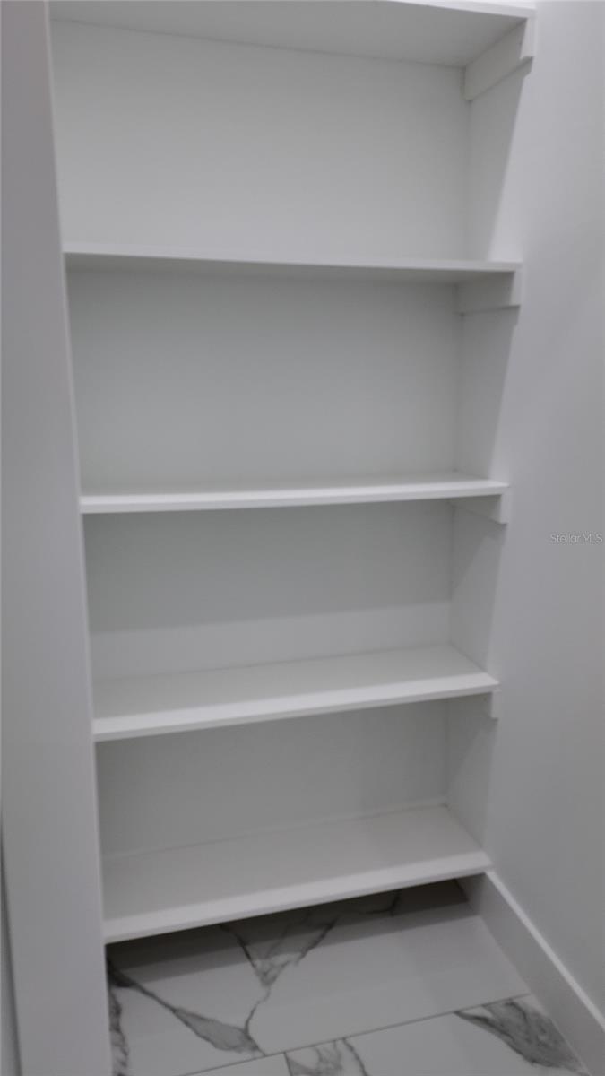 Image 12 of 17 For 21500 Dollard Avenue