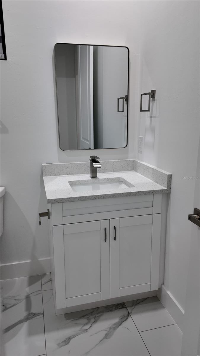 Image 14 of 17 For 21500 Dollard Avenue