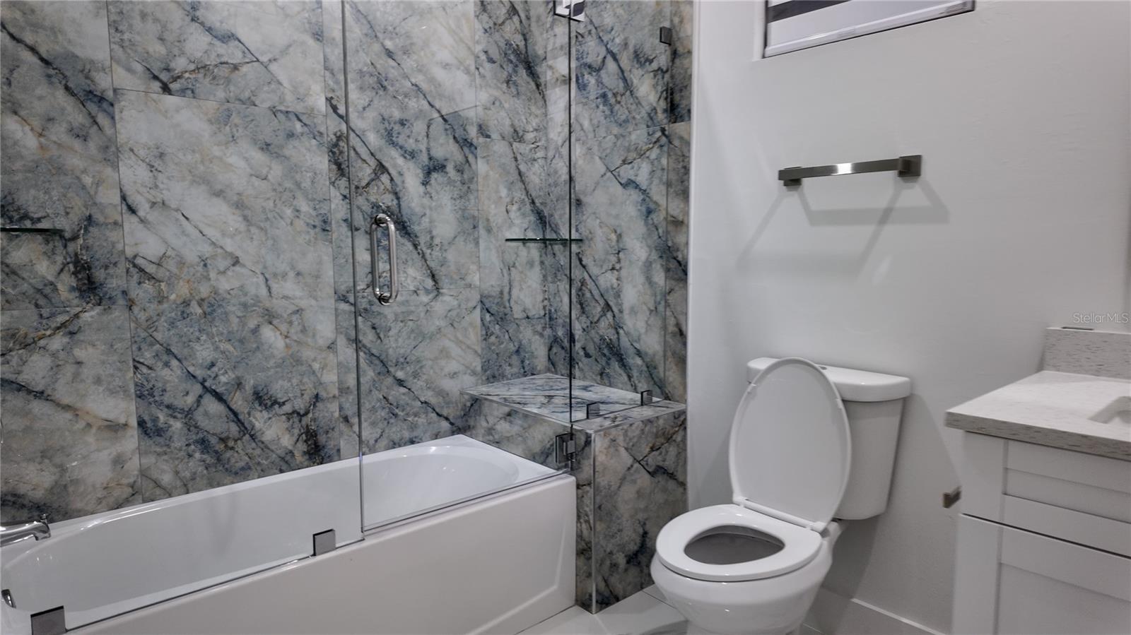 Image 7 of 17 For 21500 Dollard Avenue