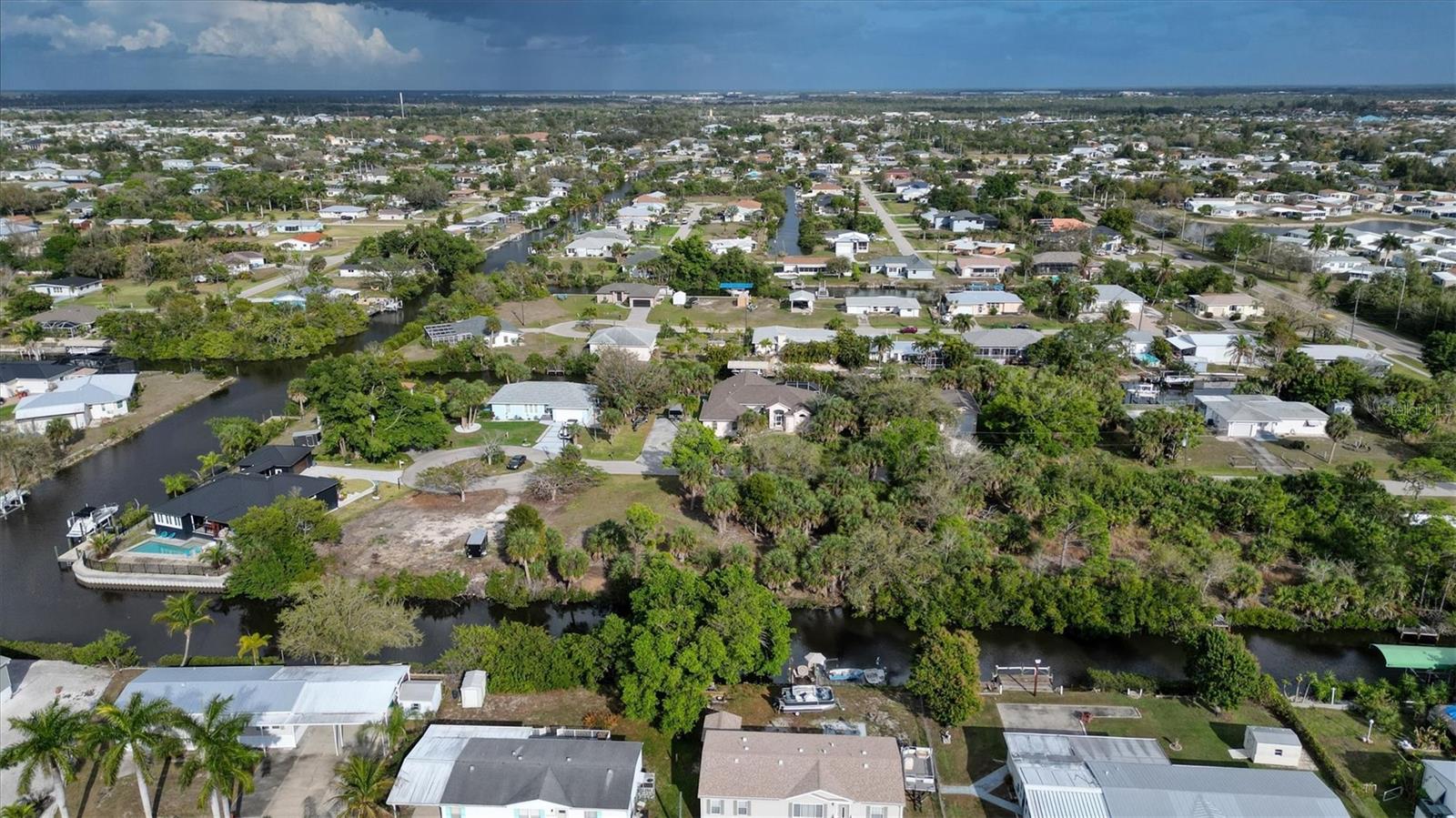 Image 14 of 35 For 3015 Banyan Way