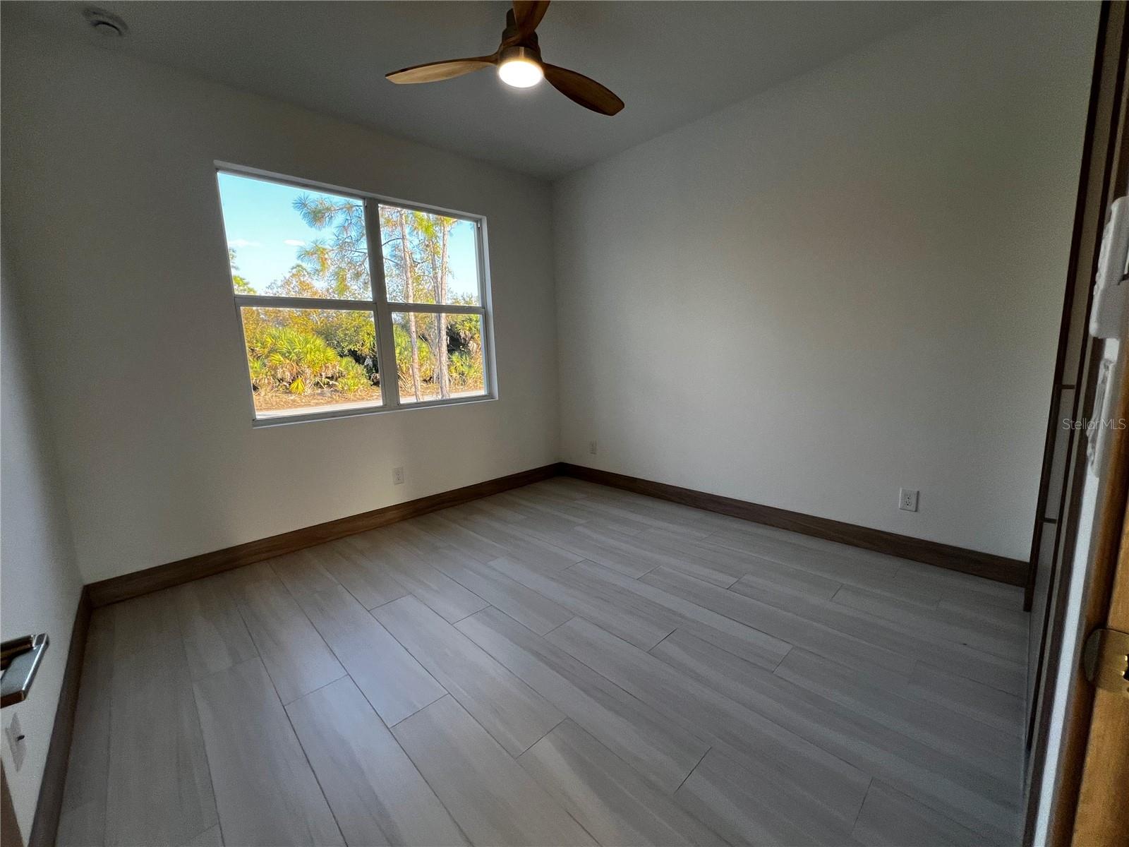 Image 16 of 26 For 1829 Russellville Street