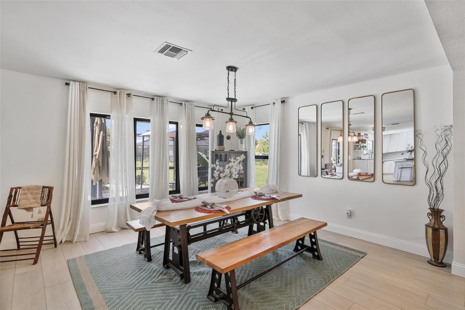 Image 13 of 53 For 17304 Vagabond Circle