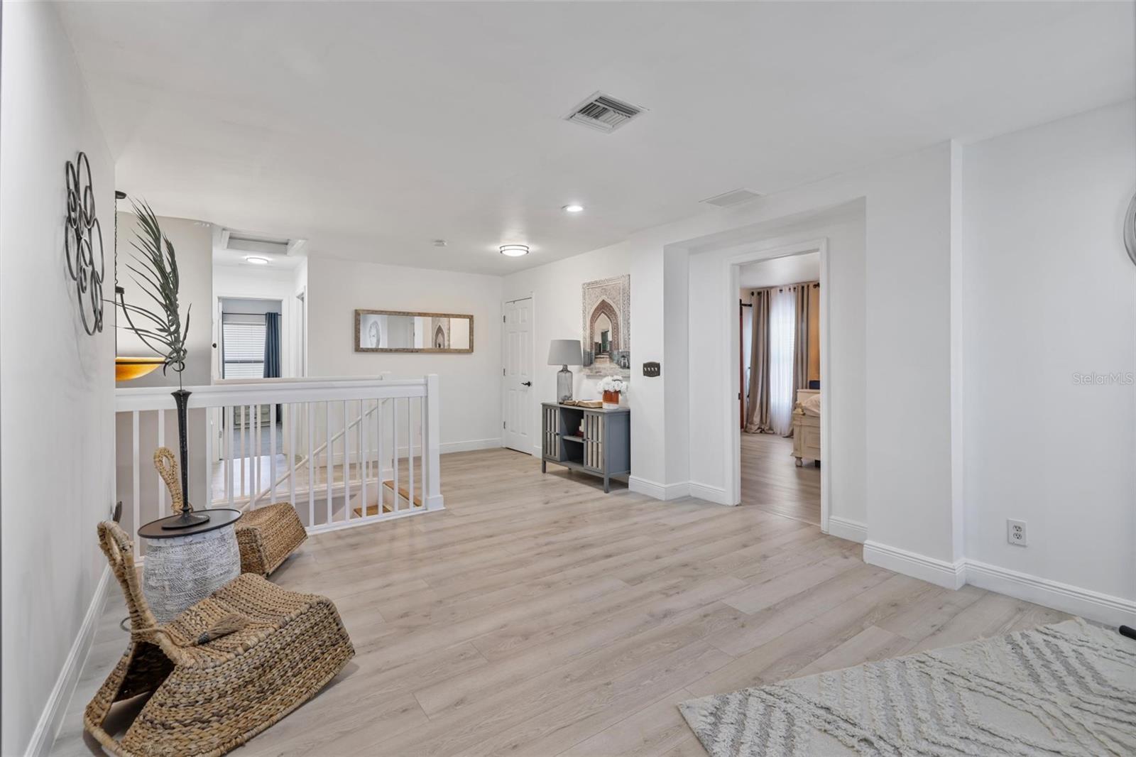 Image 19 of 53 For 17304 Vagabond Circle