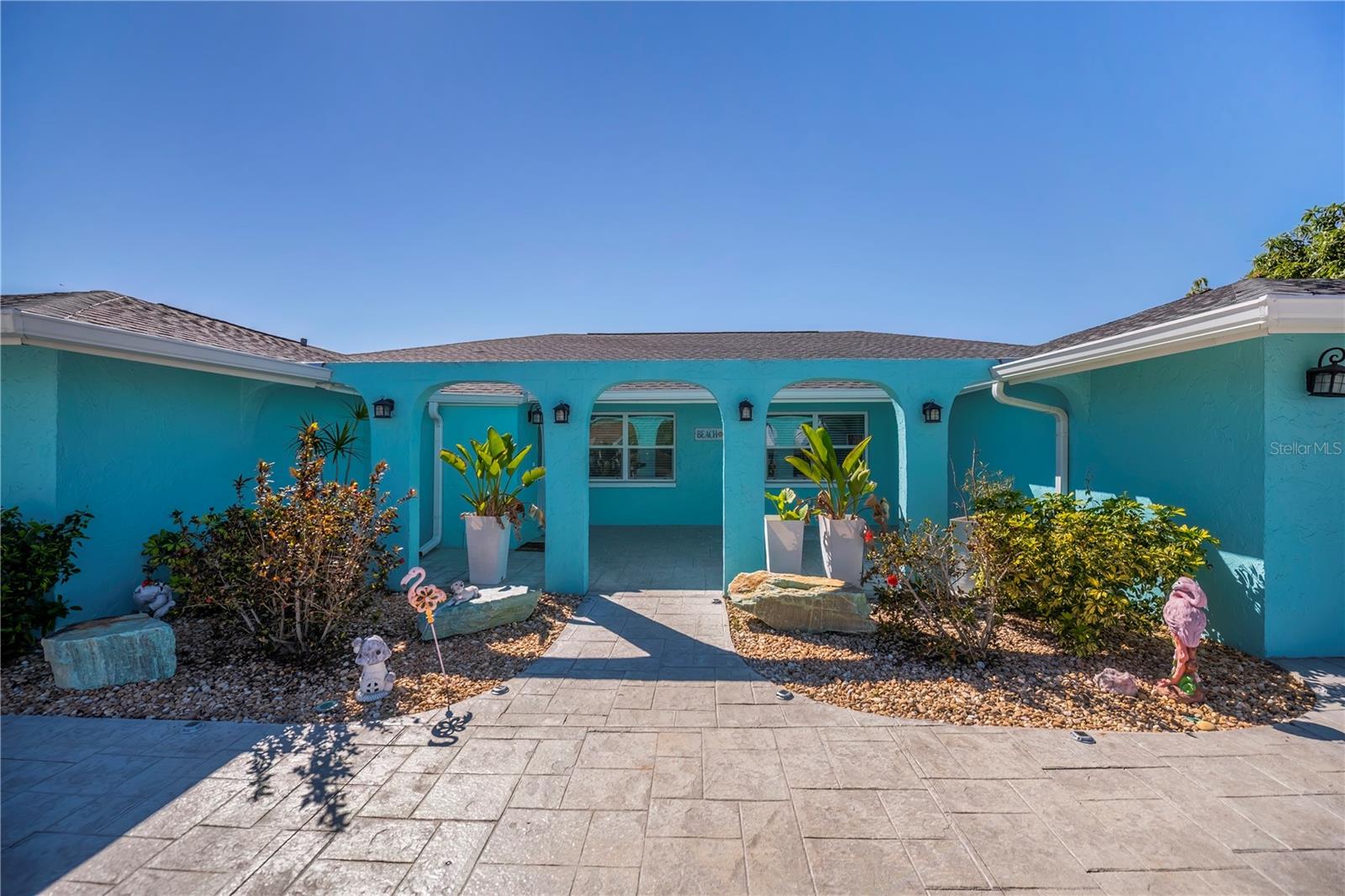 Image 13 of 95 For 121 Sinclair Street Se