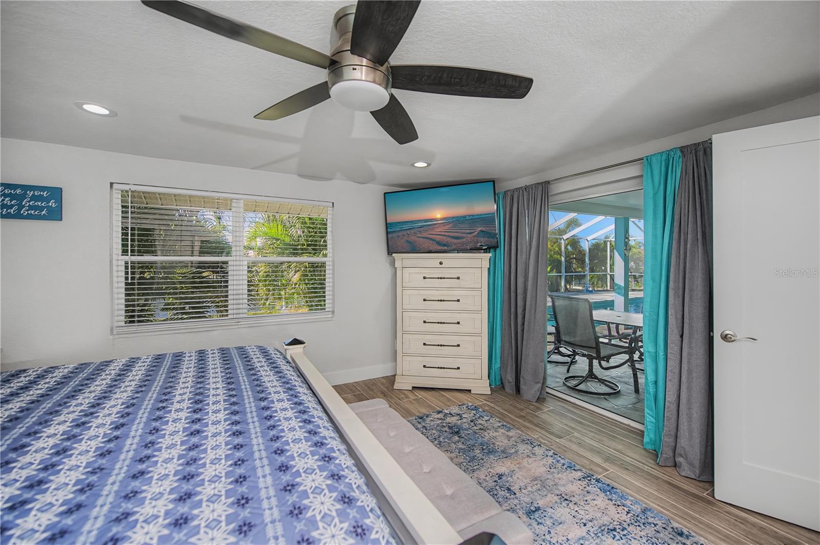 Image 39 of 95 For 121 Sinclair Street Se