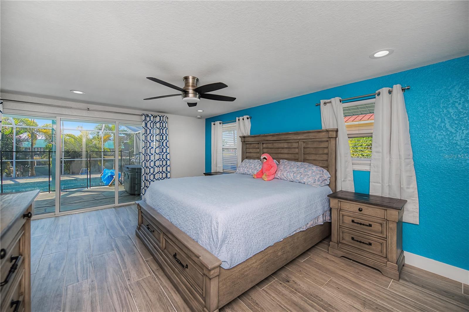 Image 46 of 95 For 121 Sinclair Street Se