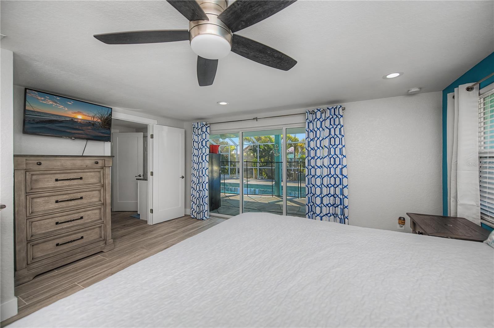 Image 47 of 95 For 121 Sinclair Street Se