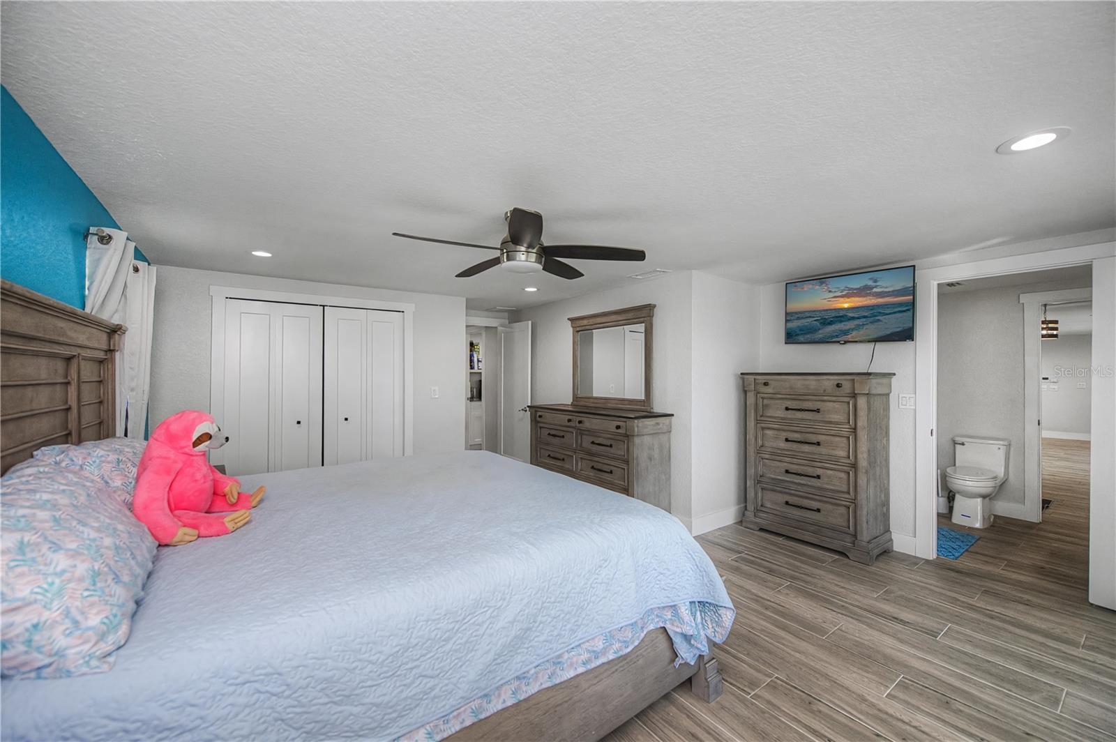 Image 49 of 95 For 121 Sinclair Street Se