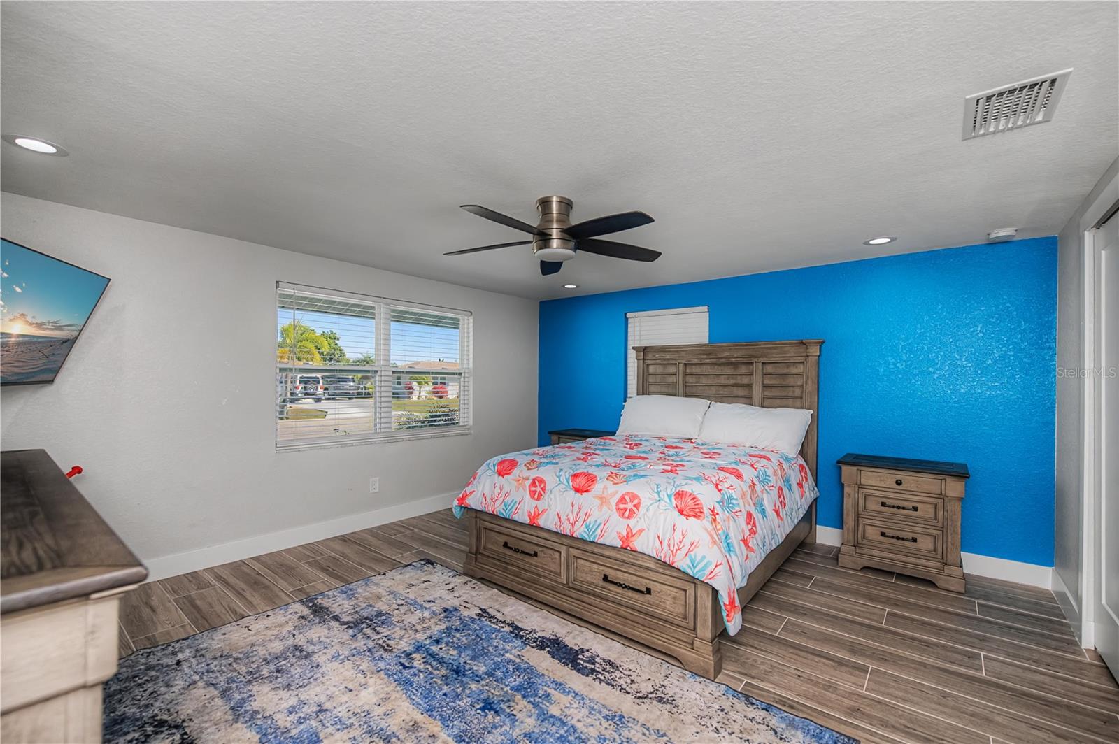 Image 62 of 95 For 121 Sinclair Street Se