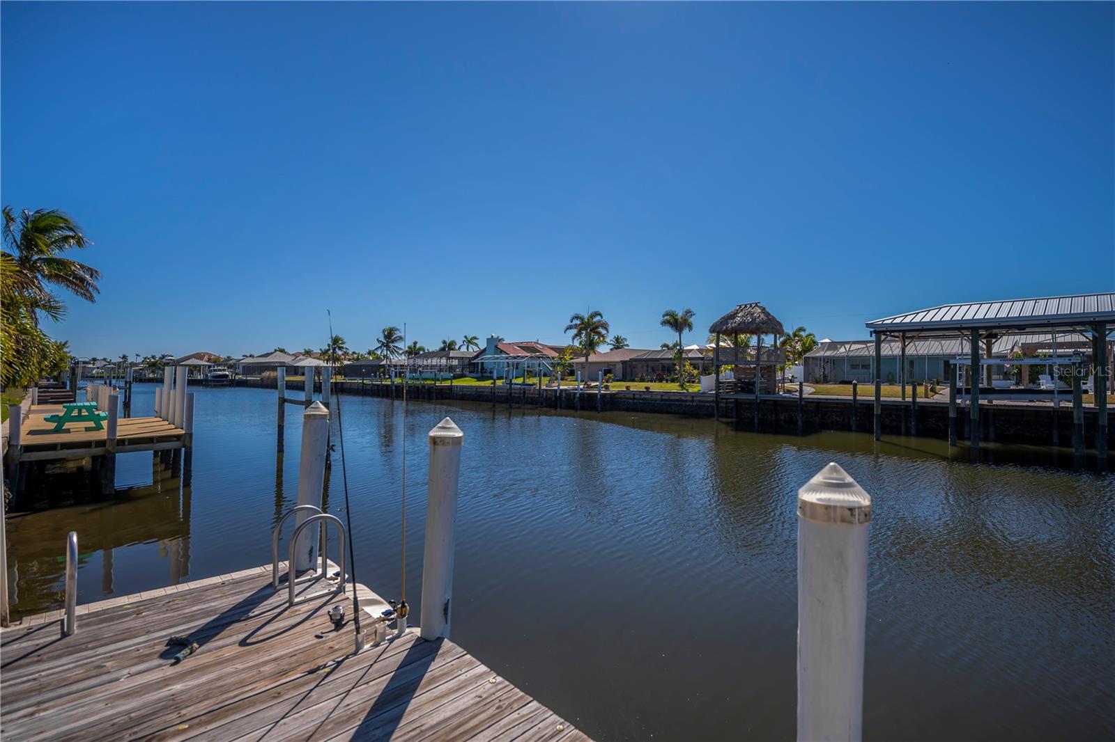 Image 80 of 95 For 121 Sinclair Street Se