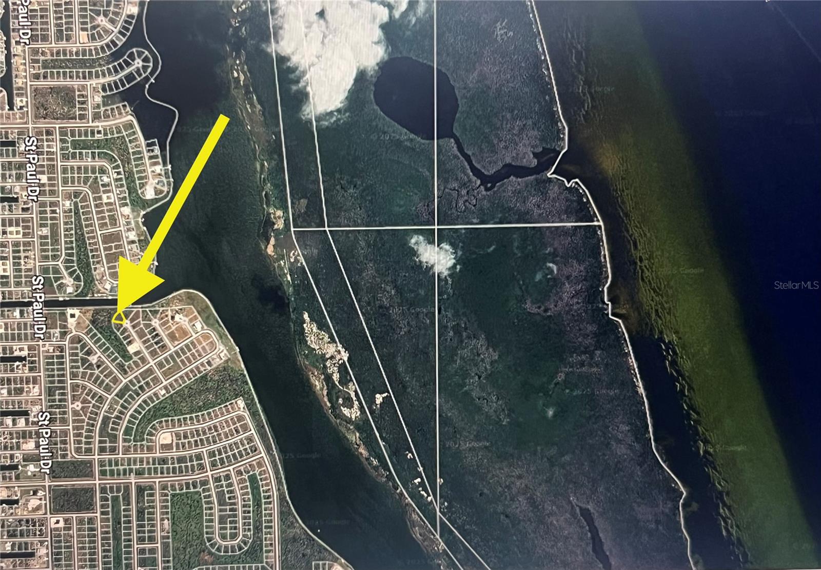 Image 4 of 15 For 10105 La Grange Court