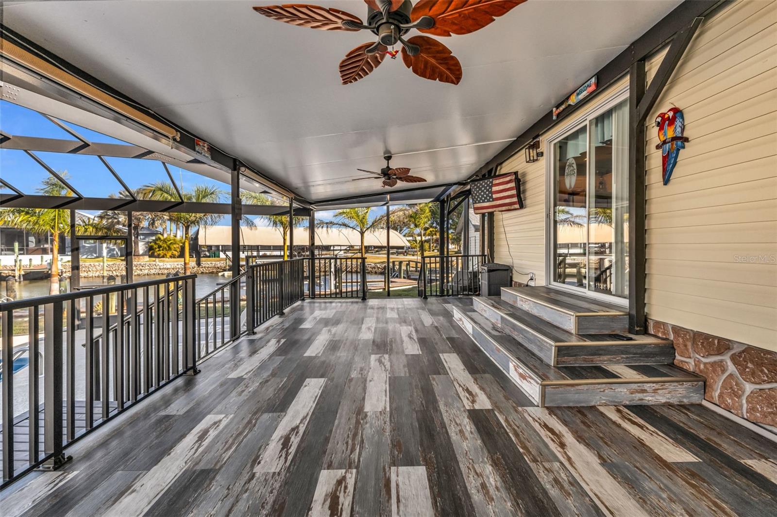 Image 17 of 66 For 700 Longbeach Court