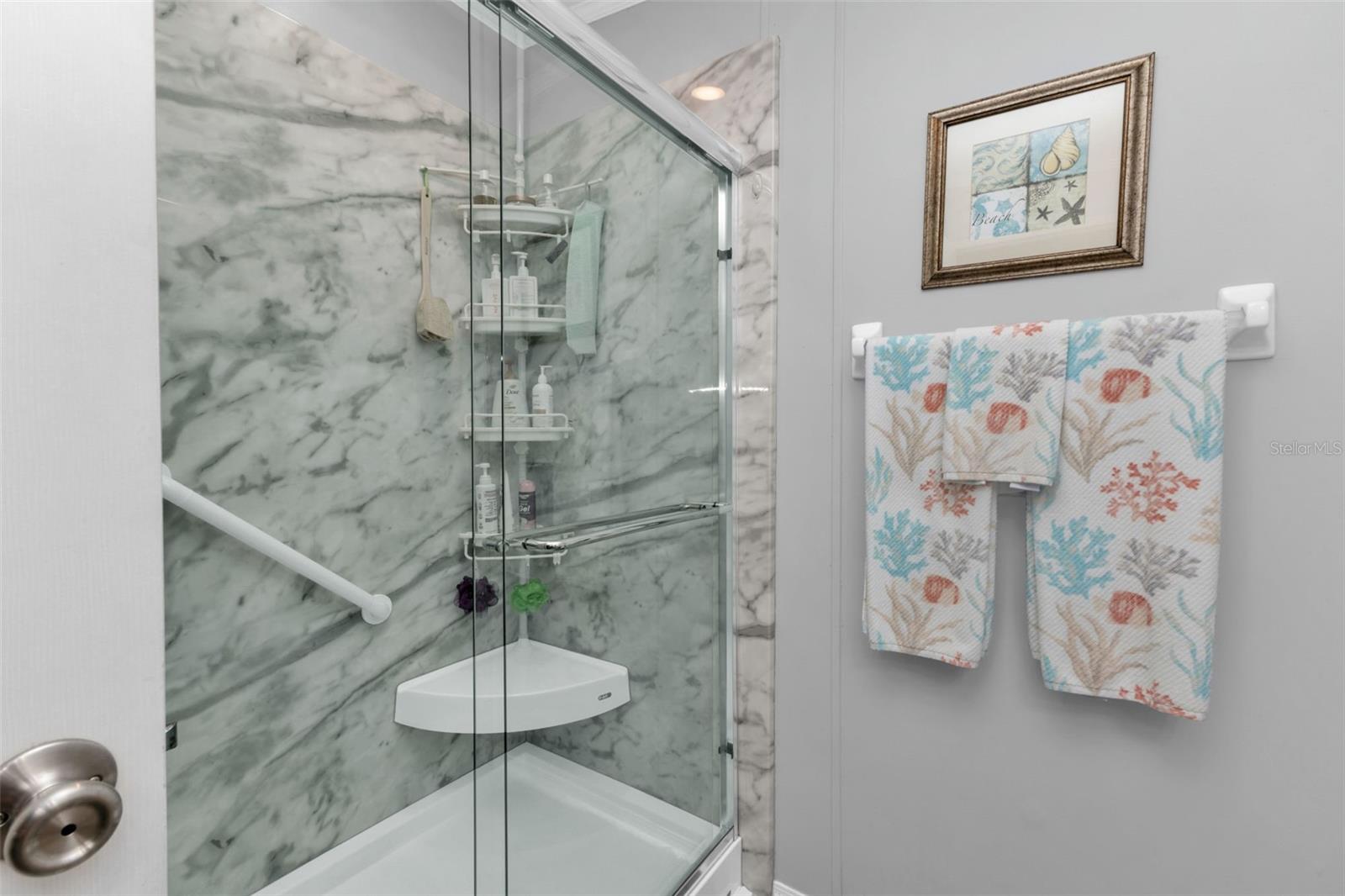 Image 28 of 66 For 700 Longbeach Court