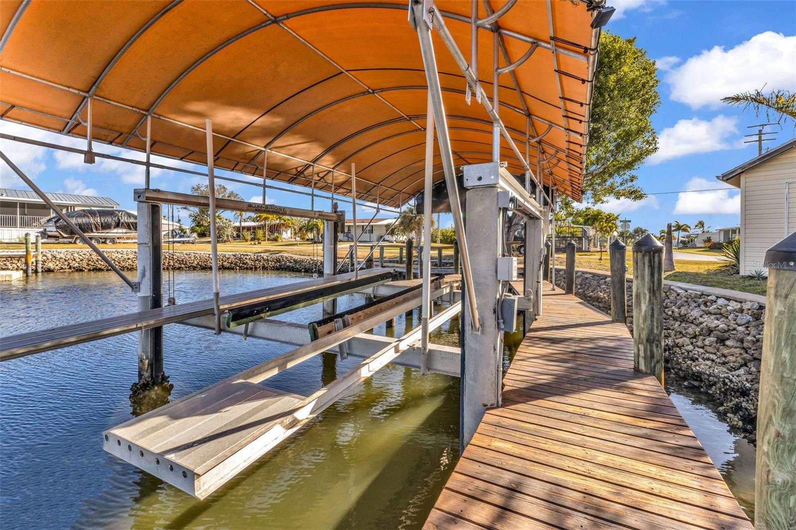 Image 48 of 66 For 700 Longbeach Court