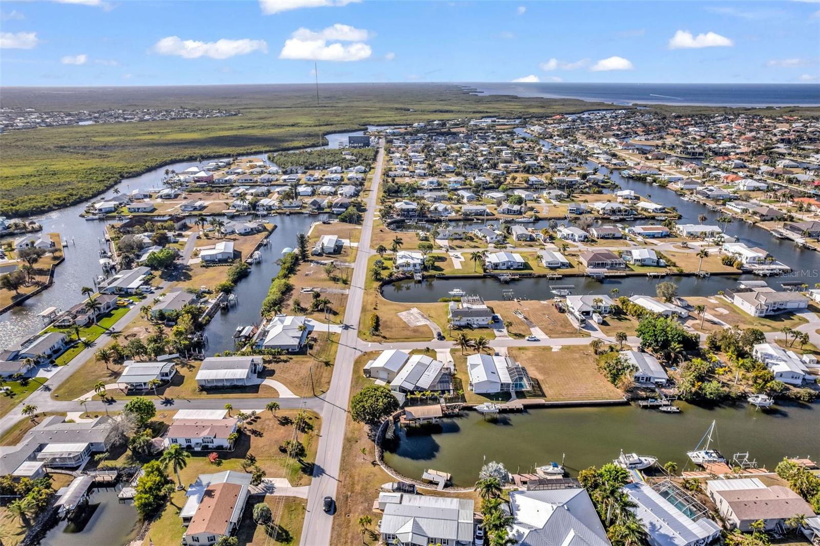 Image 62 of 66 For 700 Longbeach Court