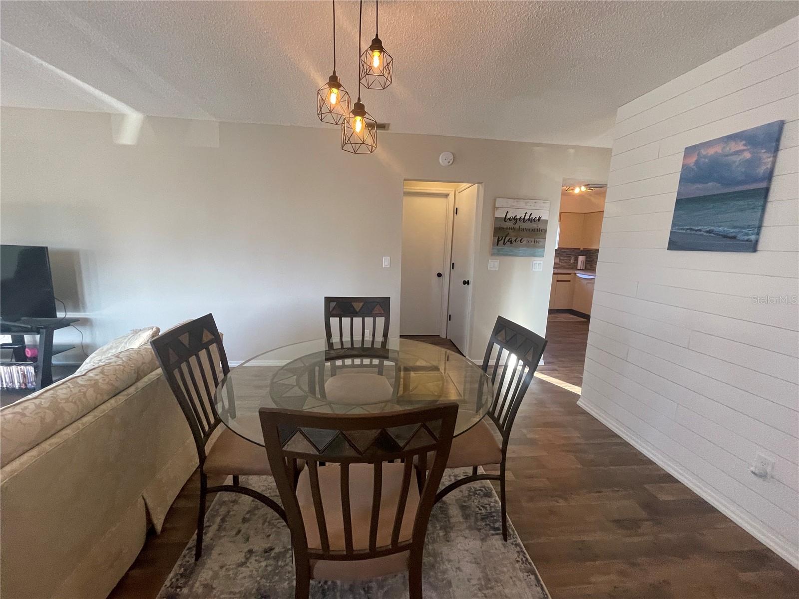 Image 17 of 64 For 200 Rotonda Boulevard W A4