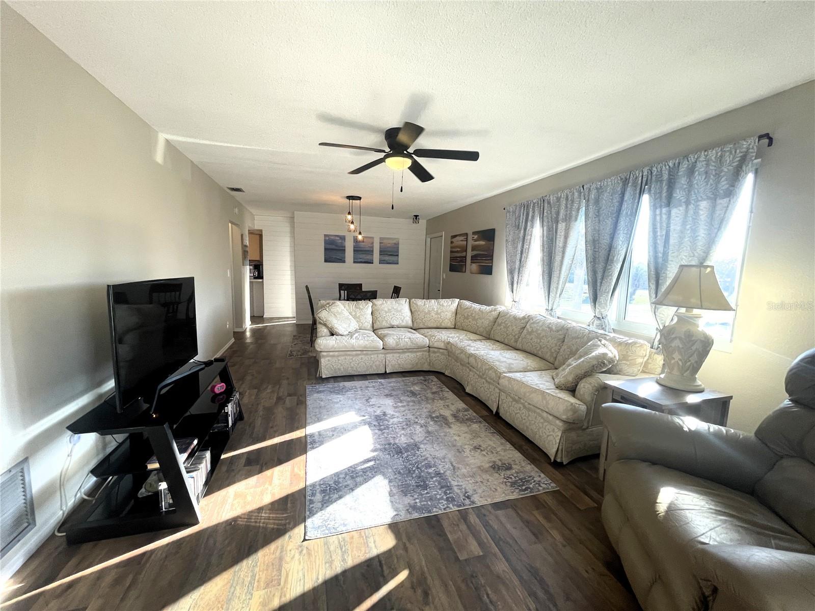 Image 25 of 64 For 200 Rotonda Boulevard W A4