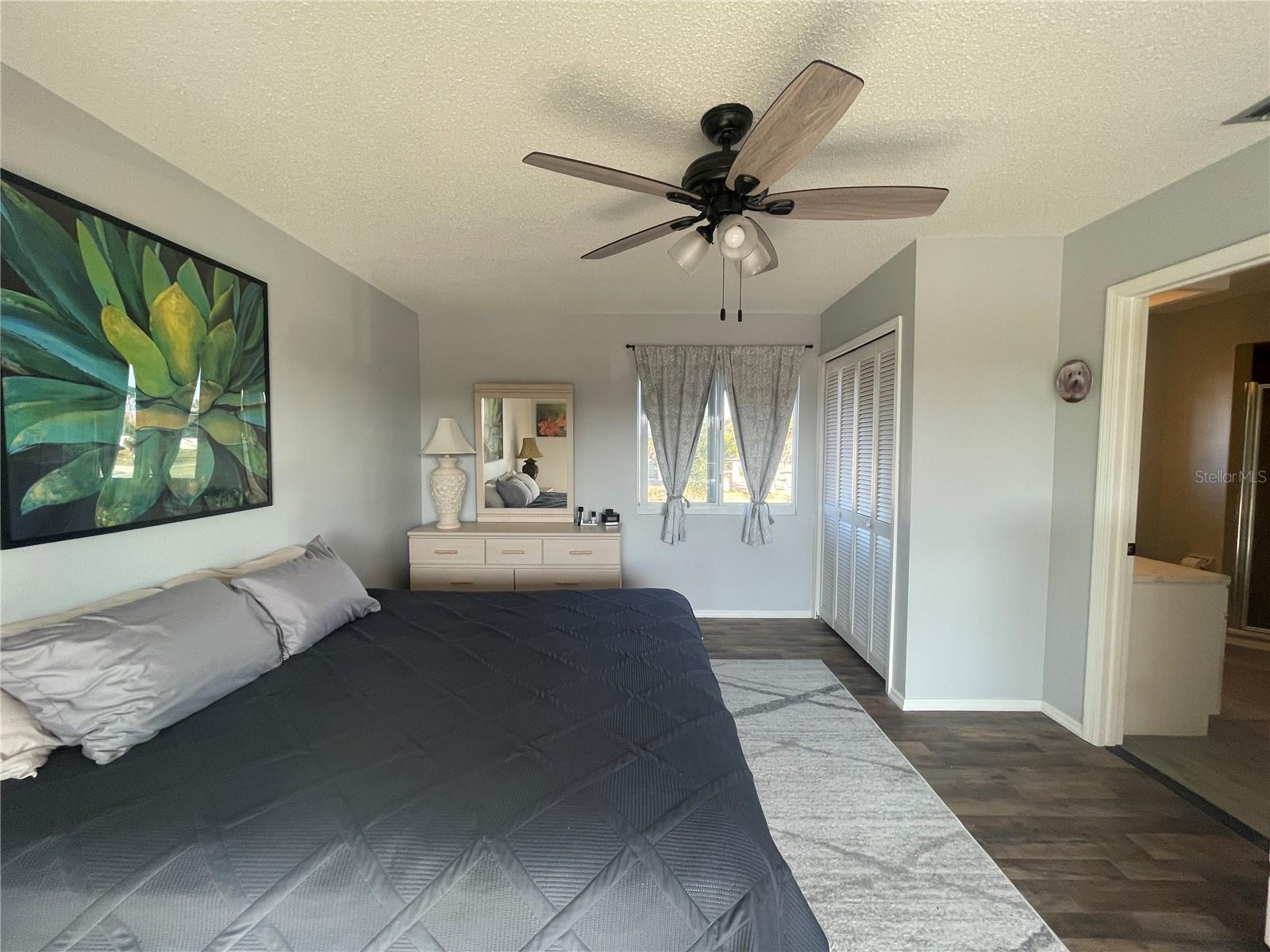 Image 33 of 64 For 200 Rotonda Boulevard W A4