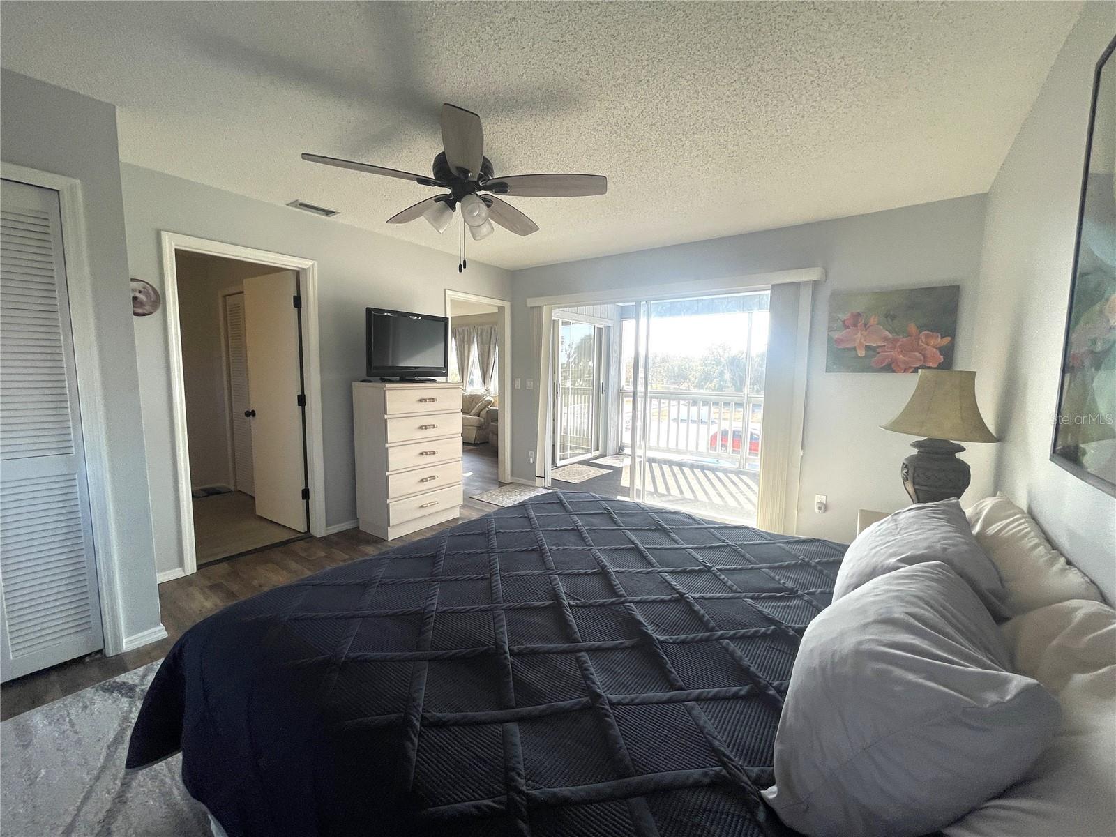 Image 37 of 64 For 200 Rotonda Boulevard W A4