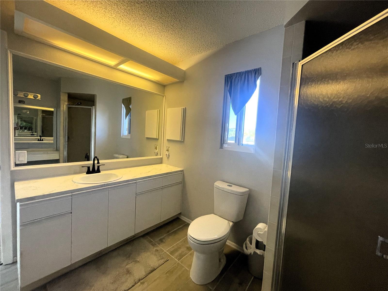 Image 40 of 64 For 200 Rotonda Boulevard W A4