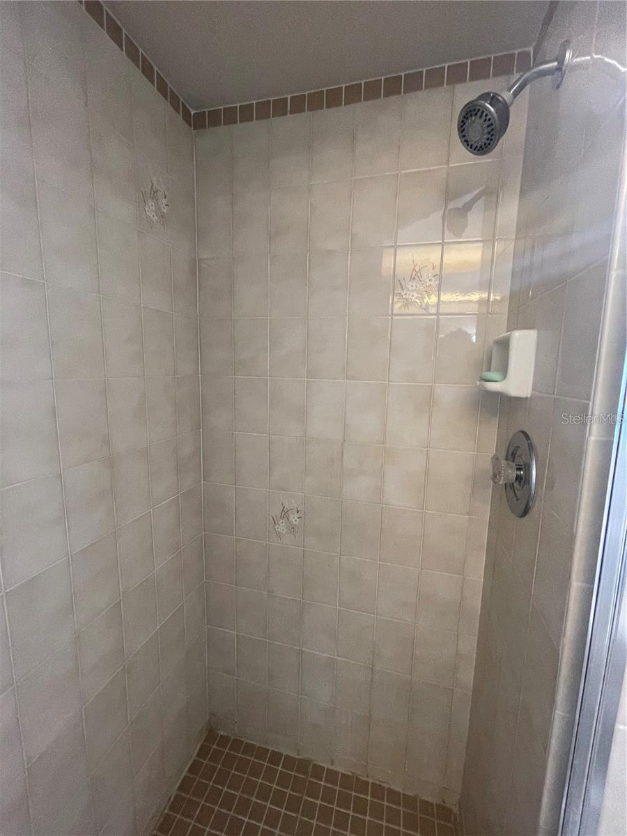 Image 41 of 64 For 200 Rotonda Boulevard W A4