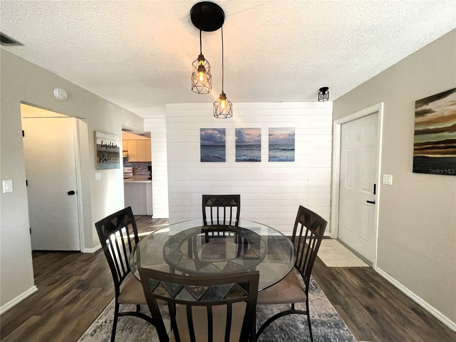 Image 6 of 64 For 200 Rotonda Boulevard W A4