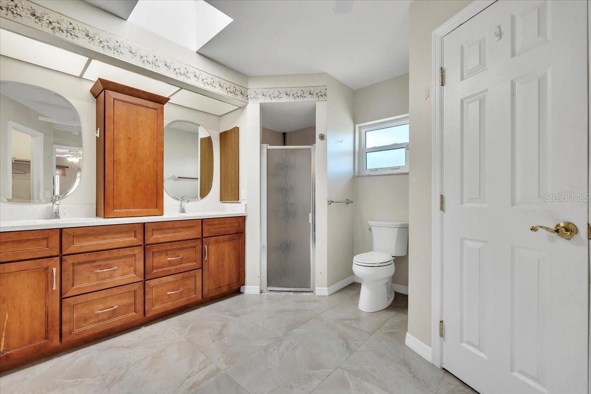 Image 21 of 46 For 1726 Blue Lake Circle