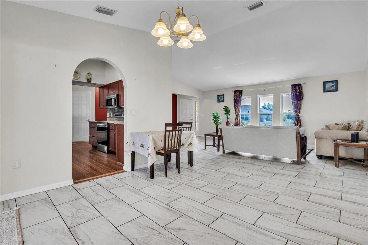 Image 9 of 46 For 1726 Blue Lake Circle