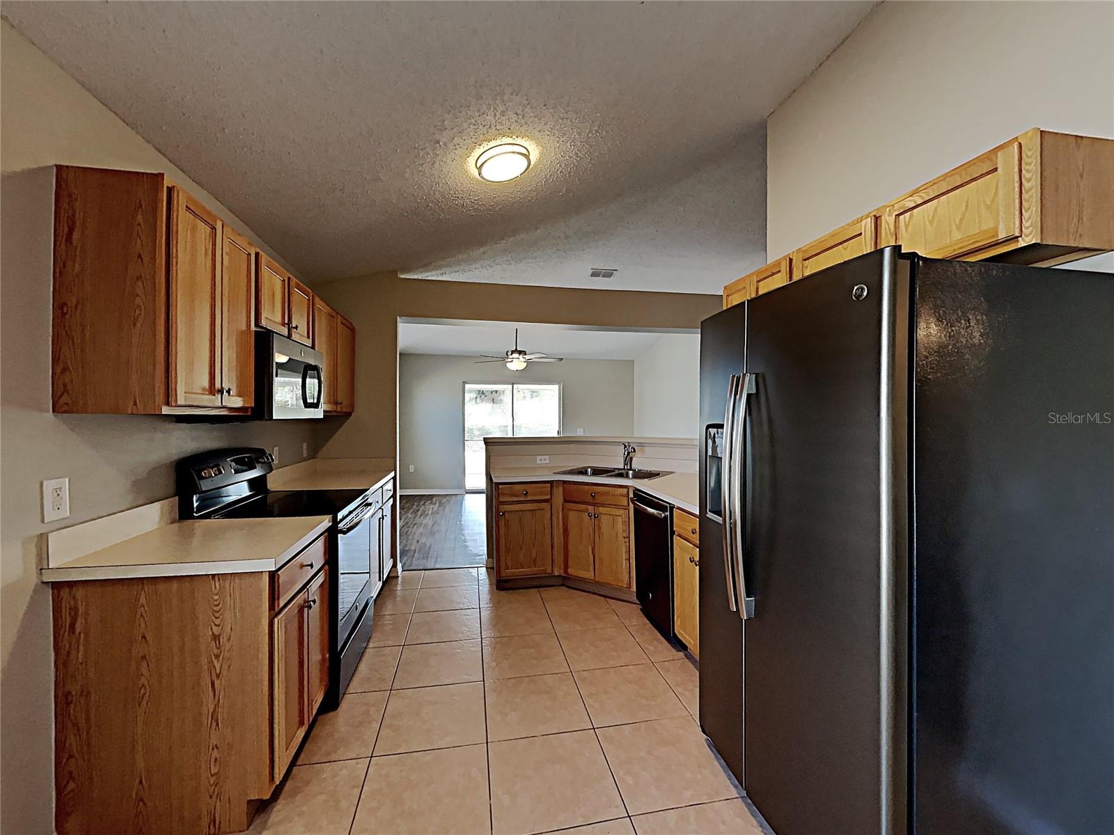 Image 6 of 20 For 744 Lobelia Drive