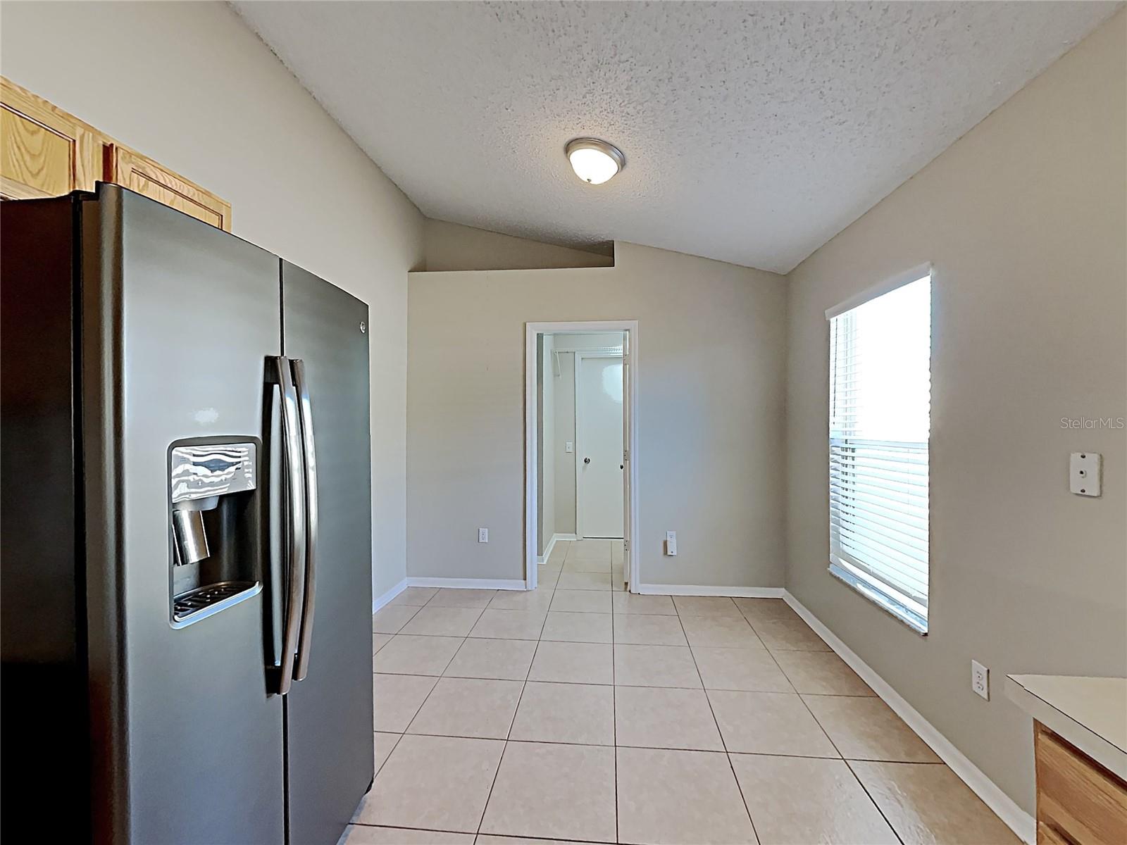 Image 7 of 20 For 744 Lobelia Drive