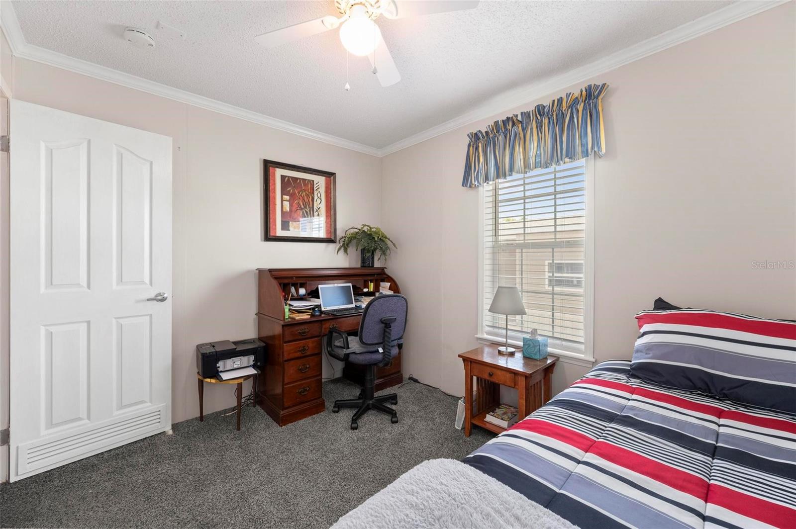 Image 22 of 60 For 1000 Kings Highway 390