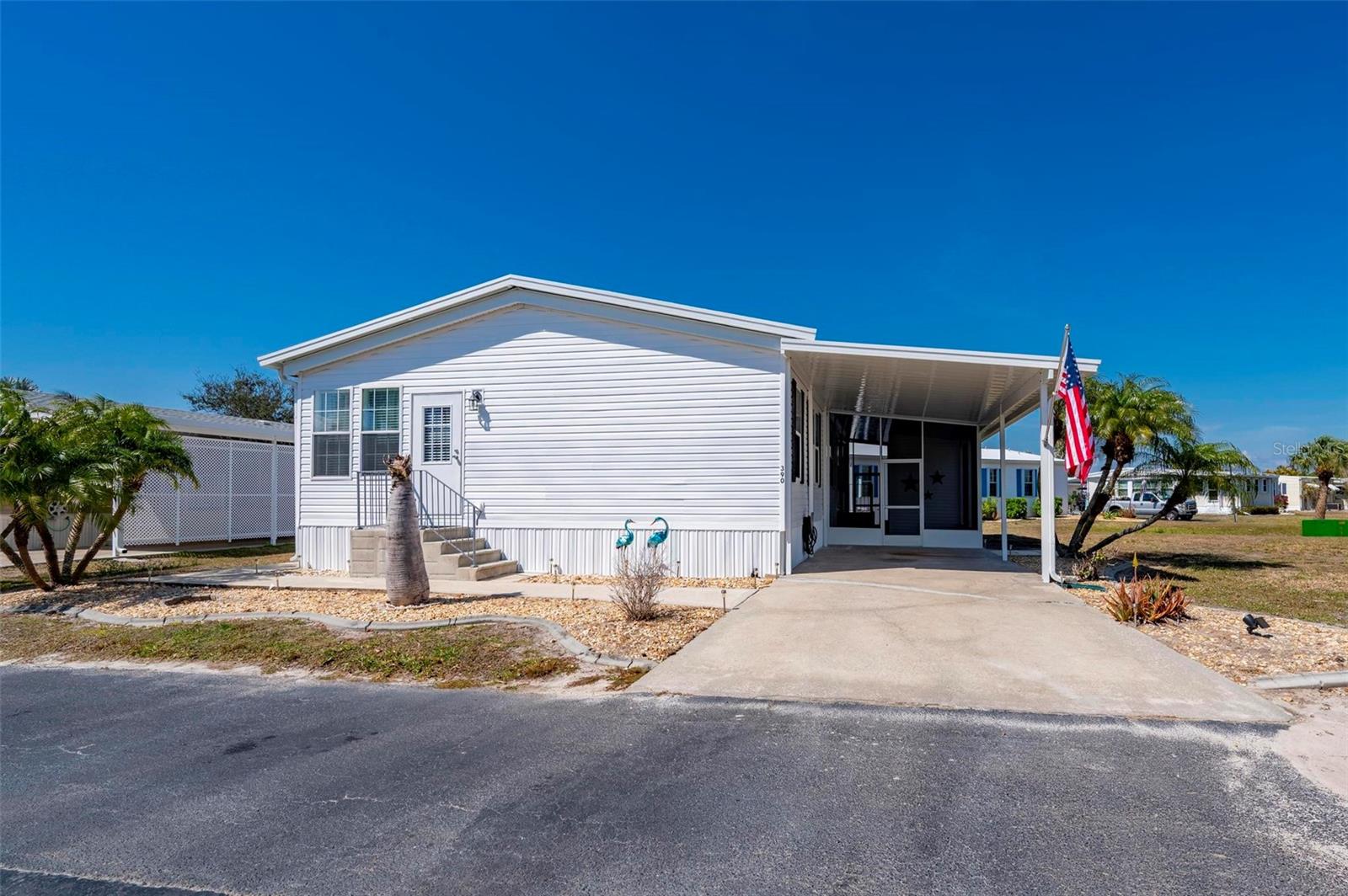 Image 27 of 60 For 1000 Kings Highway 390