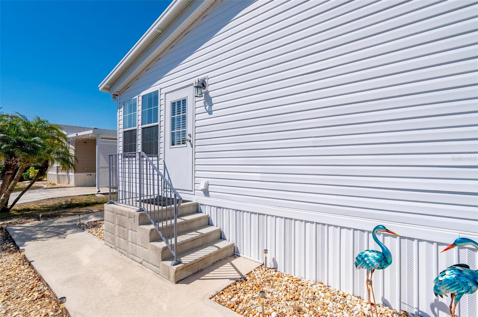 Image 30 of 60 For 1000 Kings Highway 390